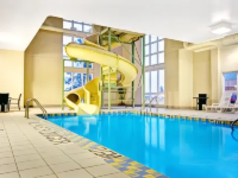 Super 8 by Wyndham St-Jerome Hotels in Saint-Jerome