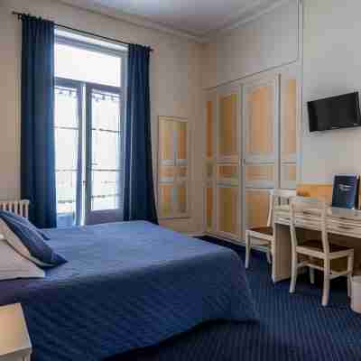 Logis Hôtel Central Rooms