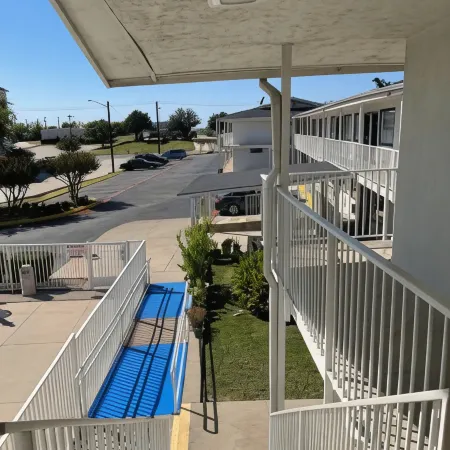 Motel 6 Denton, TX - UNT