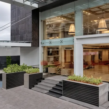 Ginger Kochi MG Road Отели рядом с достопримечательностью «Марин Драйв»