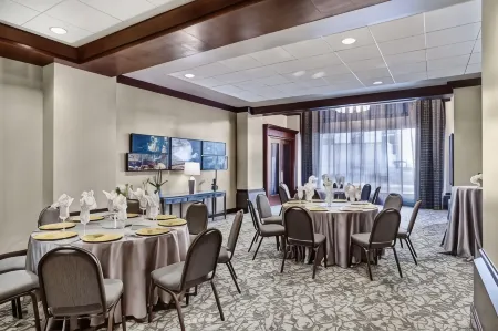 The Emily Morgan San Antonio - a DoubleTree by Hilton