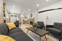 Look no further! Anchorage's Best Stay is Here. Next to Downtown & Free Parking!