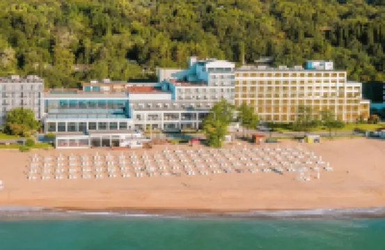 Grifid Encanto Beach Hotel - Medispa, Ultra All Inclusive & Private Beach Hotels near Nirvana Beach