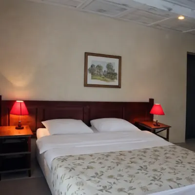 La Mezon Hotel - Pet friendly