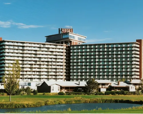 Satellite Hotel Hotels in der Nähe von Weltarena