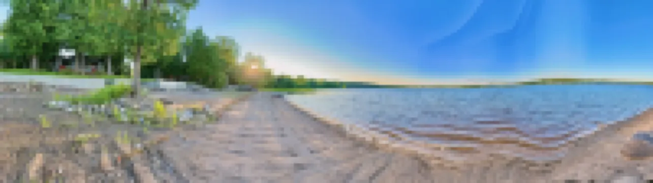 ALL Season Waterfront Cottage with WIFI, BBQ, Beach & Boat Ramp