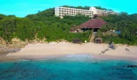 Coral Blue Hotels & Resorts のホテル