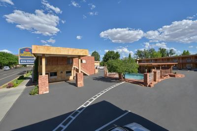 施設外観 ベストウエスタン レッド ヒルズの写真