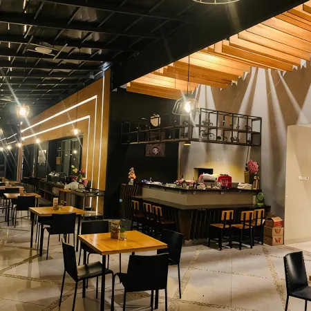 Front One Harvest Hotel Wonosobo