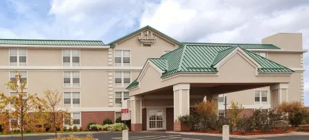 Spark by Hilton Rochester University Area Отели в г. Брайтон