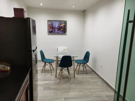 Large Apartment <br>3 Bedroom / 3 bathrooms very comfortable and good location.