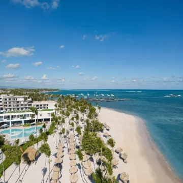 蓬塔卡納海灘小夜曲 Spa 度假村 - 全包式