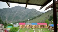 Hotel Village Inn Naran - Mountain view