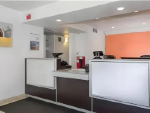 Super 8 by Wyndham Turlock Hoteles en Turlock