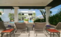 The Old Phuket - Karon Beach Resort