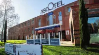 The Originals City Hôtel Ascotel Lille Est Grand Stade - Airport Shuttle