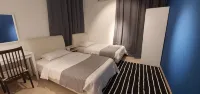 12 Family-Friendly 2-Sty 6 Room for 17 by Gurney