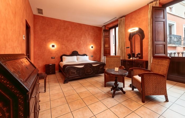 L'Agora Hotel