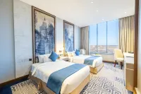 FIVE SEASONS HOTEL