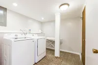 SummerRidge Retreat with 5 bedrooms