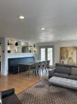 The Treehouse: Spacious Retreat with Theater Room, Fire Pit & Mountain Views