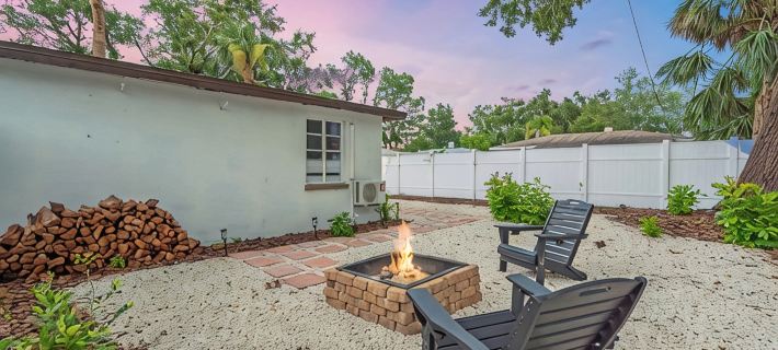 Coastal Luxury 7mi to Anna Maria Private Cottage Hotels in Bradenton