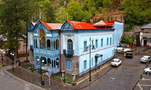 Golden Tulip Borjomi