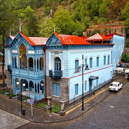 Golden Tulip Borjomi