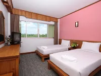 Riverside Hotel Hotels near مدرج كرابي