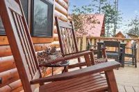 Cozy Cabin Retreat: Your Peaceful Getaway Awaits - WiFi