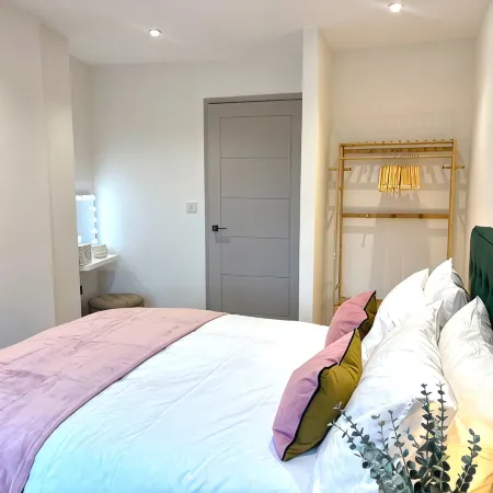 Stylish apartment on the Poole Quay-free parking 2 mins away