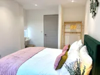Stylish apartment on the Poole Quay-free parking 2 mins away