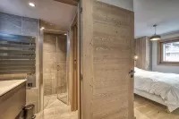 Luxurious 4-room apartment with swimming pool, gym, spa and parking
