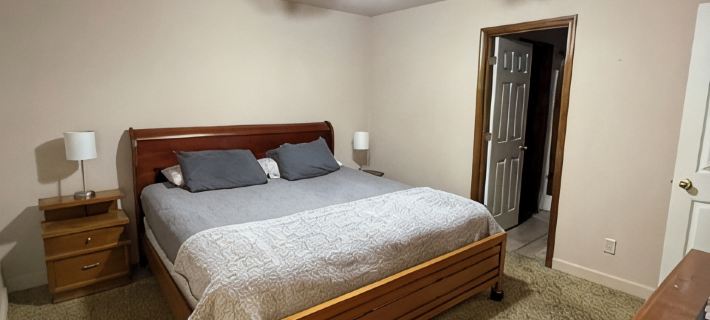 1103 S Boston Place <br loading=