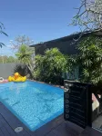 At Koh Larn Resort - piscina