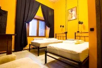 Yagel Loft Hostel