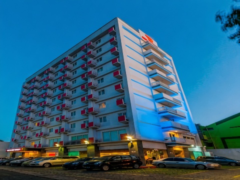Monoloog Hotel Solo Hotels in Banjarsari