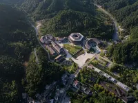 Hilton Garden Inn Jingdezhen Taoyuan Valley Hotels in Jingdezhen