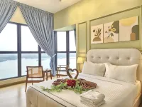 Country Garden Danga Bay InStyle Sea View Homestay Suite by NEO - Пляж
