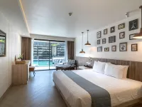 Mayaana Beach Resort Pattaya (Formerly known as Golden Tulip Pattaya Beachfront Resort) Hotels near Naklua Beach