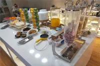 Beiman Hotel (Wuzhou Wanhui Plaza, yingshang High-speed Railway Station)