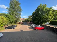 All Seasons Guest House Gatwick & Airport Parking - parking