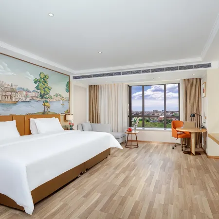 Vienna Hotel (Lingao Store)