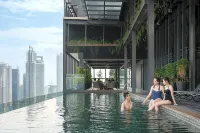 Komune Living - Family
