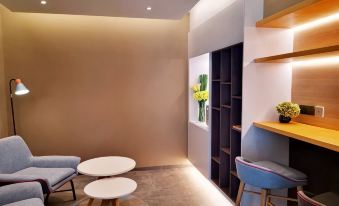 Homeinn · neo (Shanghai Bund Nanjing Road Pedestrian Street Hotel)