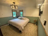 Haven Point Lakefront Bungalow- Hot Tub and Pontoon Upgrade Available - 4-Star