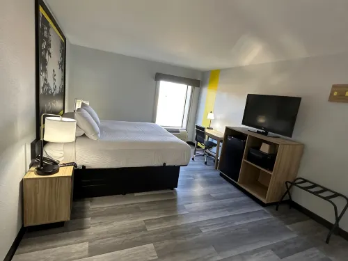 Super 8 by Wyndham Alexandria La