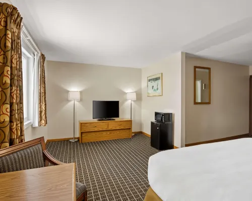 Econo Lodge Manistee Hotels in Manistee