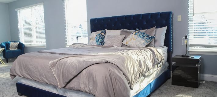 Modern Home in Trendy Neighborhood 40 from Downtown Chicago Hotels in Joliet