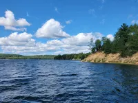 The Mesick Hideaway – 5BR/3BA Family Fun Spot w/ Lake, River & Hiking Trails